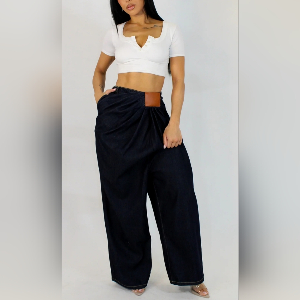 045. Women's Navy Wide-Leg Jeans